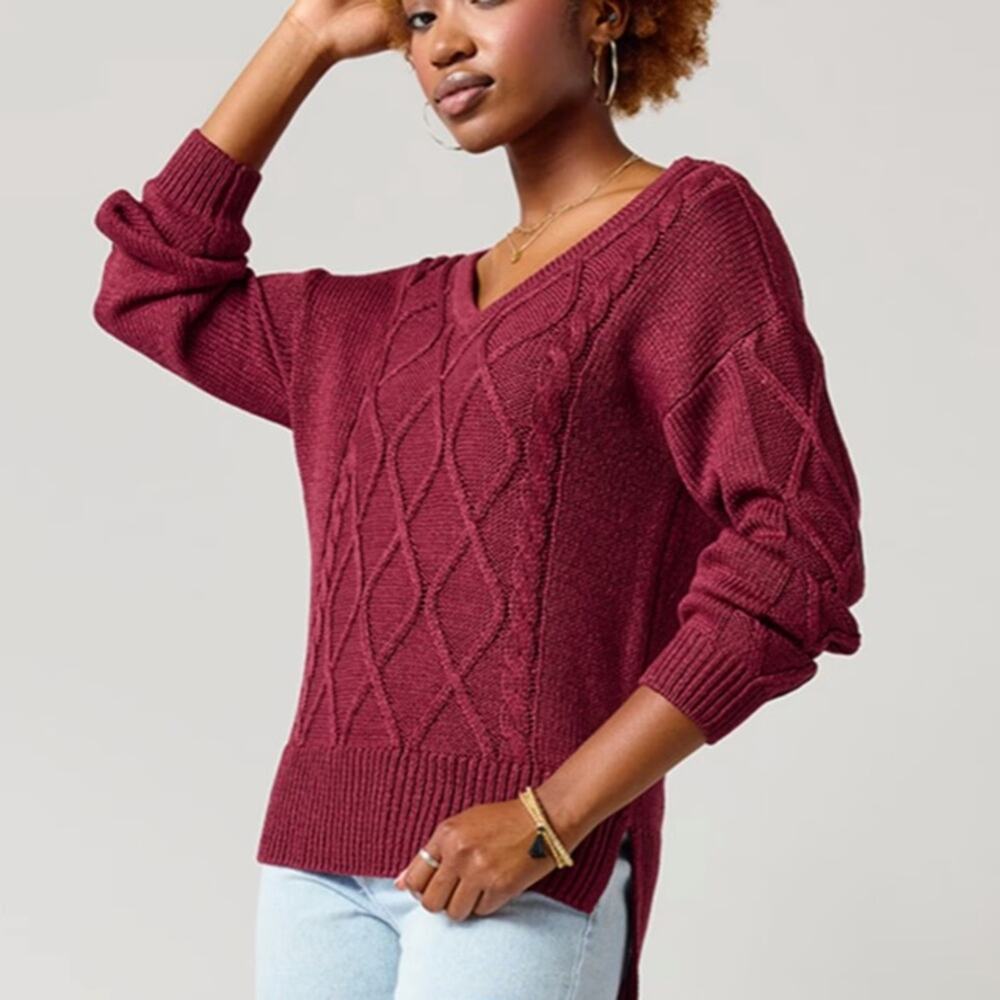 Francesca's Collections Jonnie Deep V Cable Knit Burgundy Sweater S